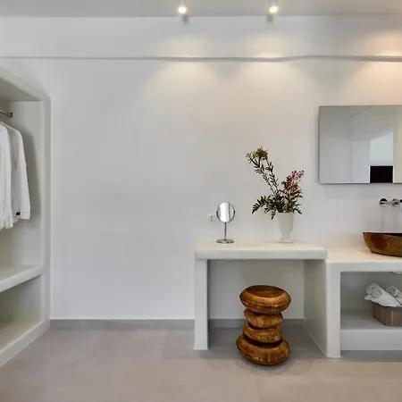 Anchor Apartment *
