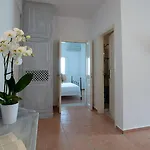 Anchor Apartment