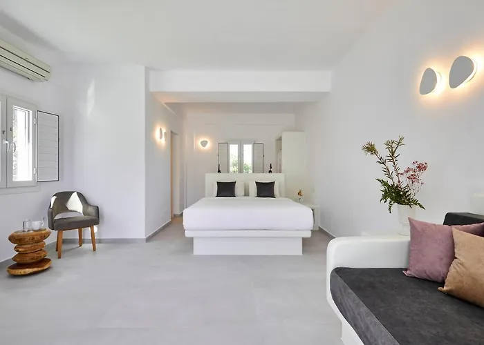 Anchor * Oia (Santorini)